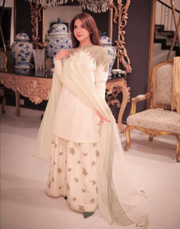 Casper Embroidered 3Pc